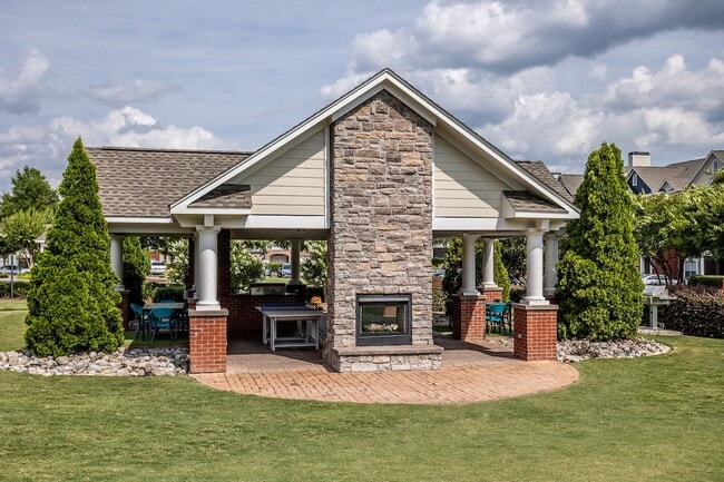 Summerhouse with Grills and Dining Area