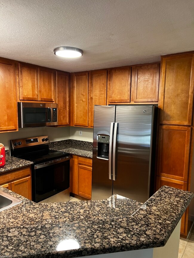 Building Photo - 78650 Avenue 42 Unit 503 Rental