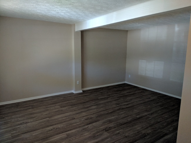 Photo - 5593 Marbut Rd