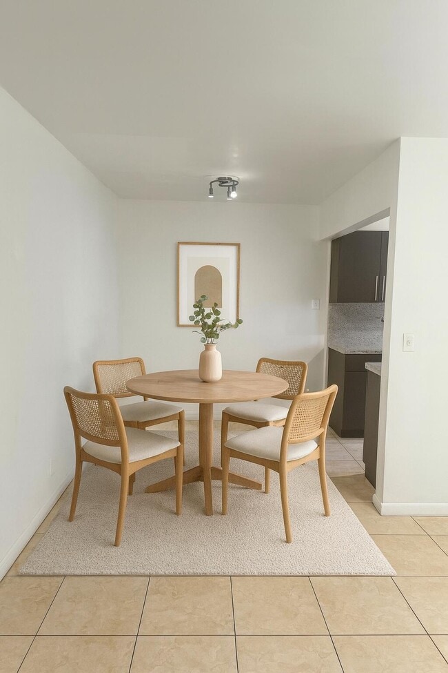 Photo - 1500 S 20th Ave Unidad 0