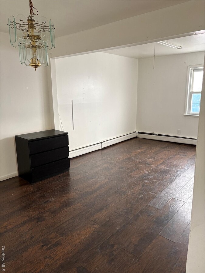 Photo - 105-24 78th St