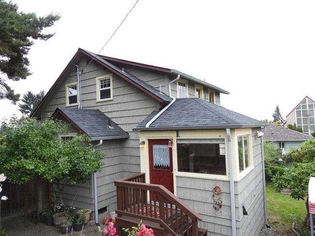 Photo - 2409 S Chase St