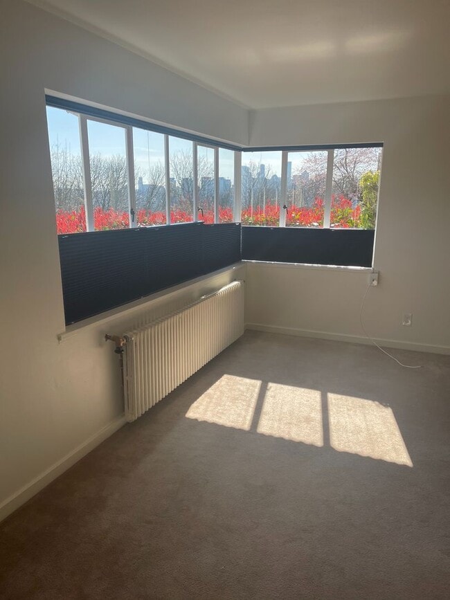 Photo - Cute and Cozy East Queen Anne Condo with 2 Bedrooms, 1 Bath and 1 Covered Parking Space Unit 2