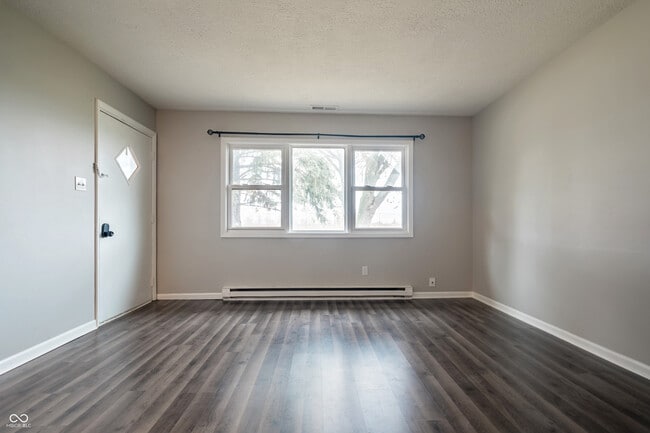 Photo - 4305 E 550 S