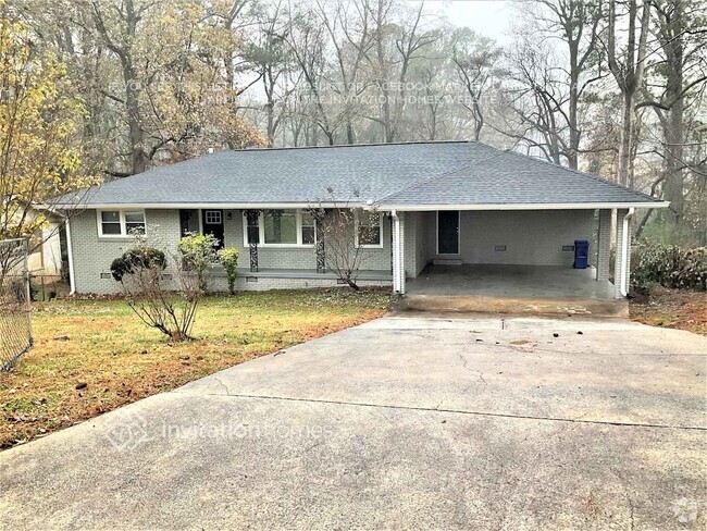 Building Photo - 2813 Battlecrest Dr Rental