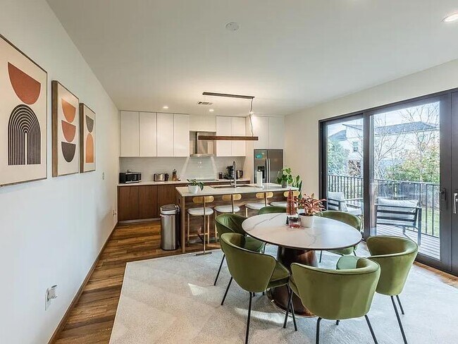 Photo - 2103 Crazyhorse Pass