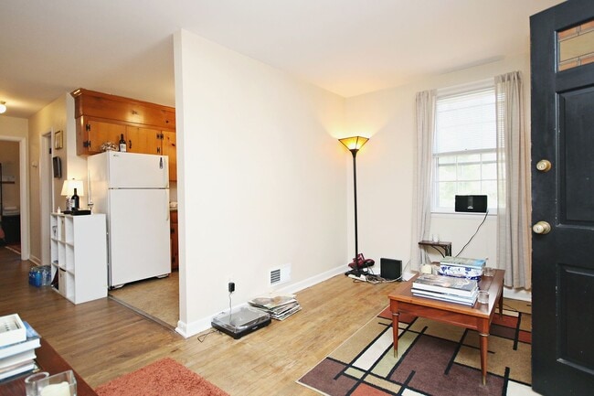 Photo - Walkable 1BR Off-Grounds UVA Apartment For 2026–2027 Academic year Unit Gordon Ave 1609 #3