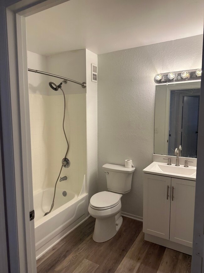 Photo - 3705 SW 27th St Unit 711