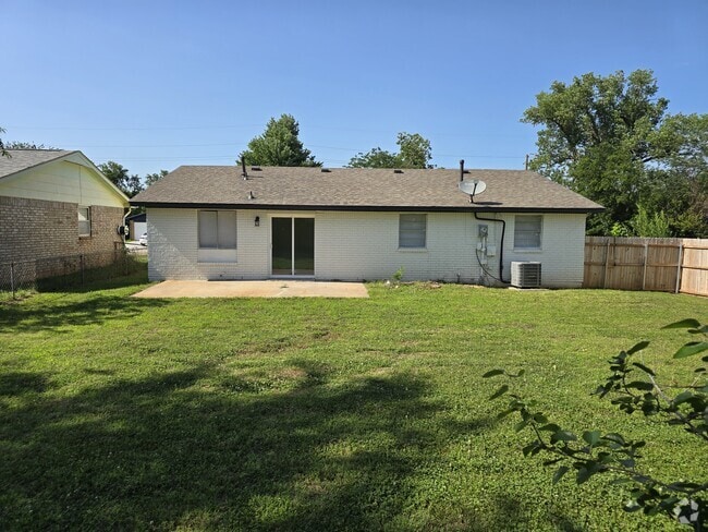 Building Photo - 4116 SE 45th Terrace Rental