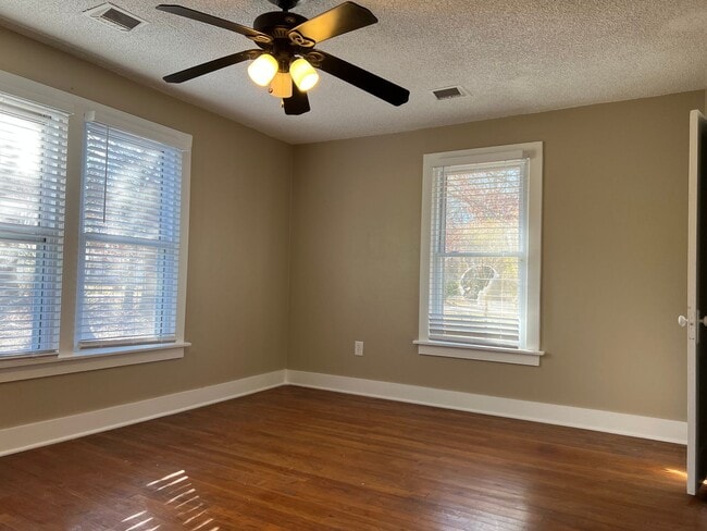 Photo - 8018 Mabelvale Pike