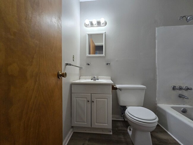 Photo - 745 Rustland Dr
