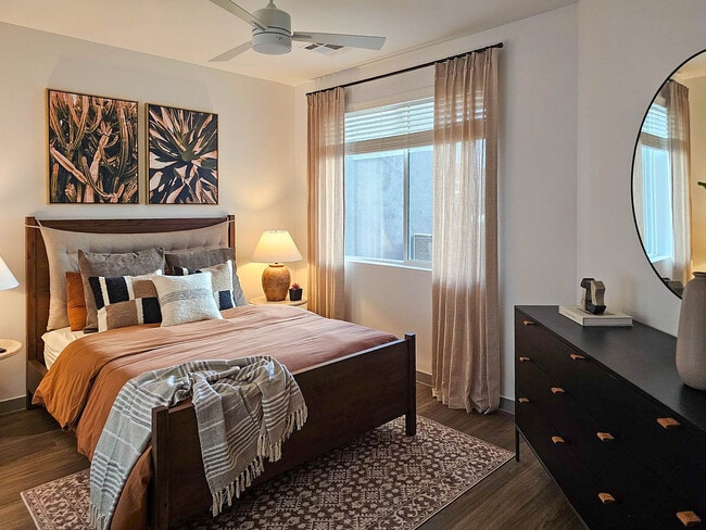 Building Photo - Alanna