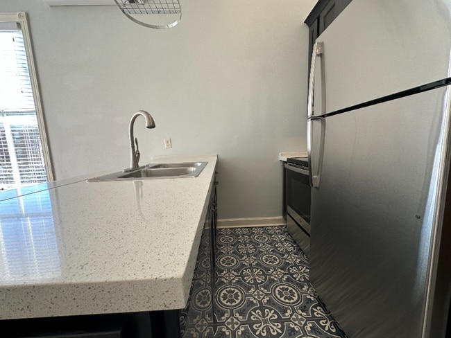 Photo - 904 Scott St Unidad 5