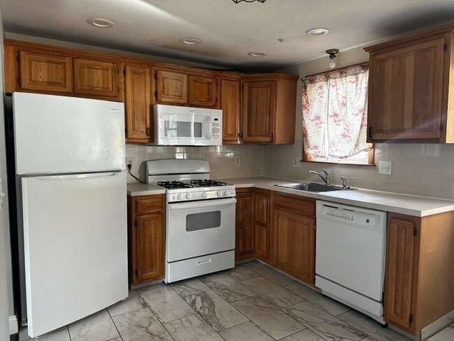 Photo - 63 McGarvey Rd