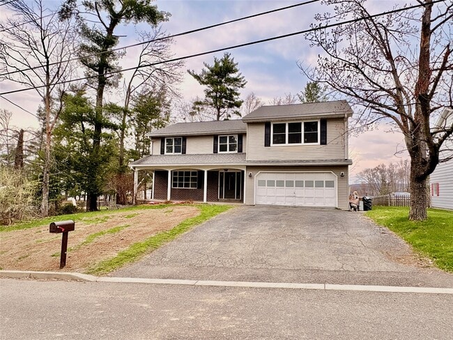 Building Photo - 2409 High Ave