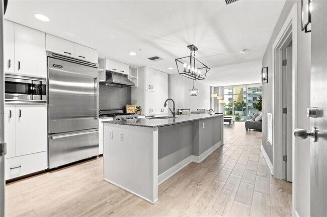 Photo - 1120 E Kennedy Blvd Unit 1026
