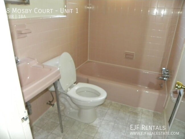 Photo - 8 Mosby Ct Unidad 1