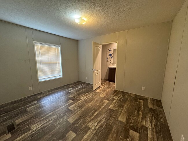 Photo - 2/2 in Marianna for $1,000