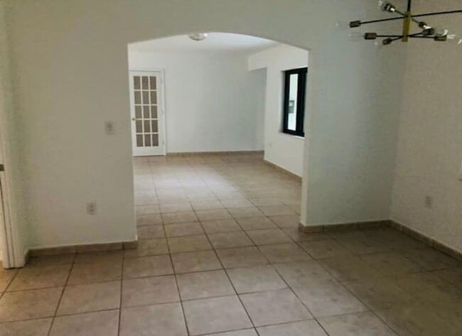 Photo - 607 Palermo Ave