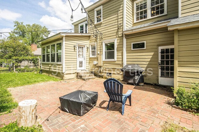 59 N Ashlawn Rd