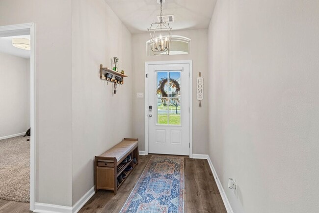 Photo - 294 Windsor Woods