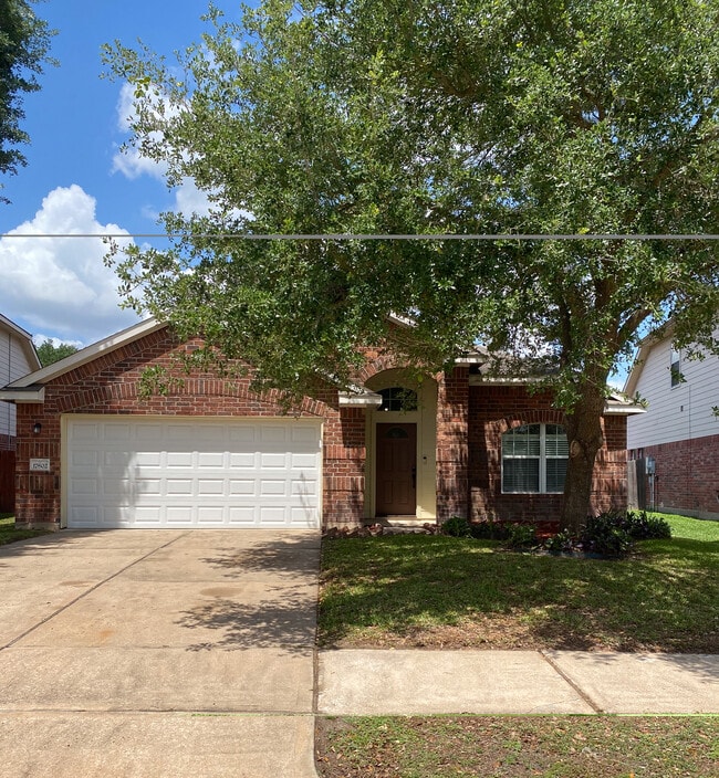 Building Photo - 17802 Oakridge Canyon Ln