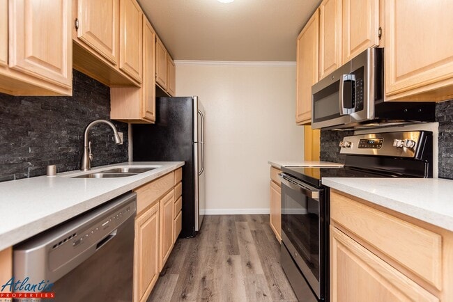 Photo - Mission Grove | Gated Complex | Remodeled | Central A/C Unidad 193