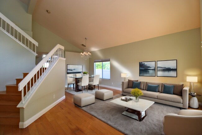 Photo - 1287 Sunglow Dr