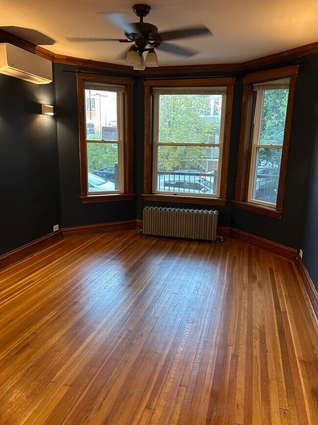 Photo - 2520 N Talman Ave Unit 1