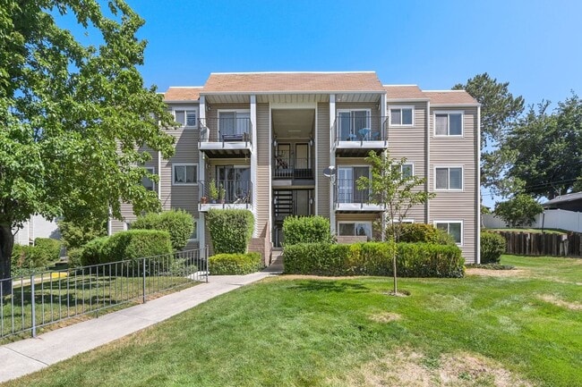 Building Photo - 4650 Quail Park Dr Rental