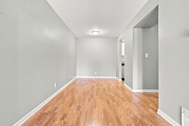 1895 Tall Oaks Dr Unidad 3508