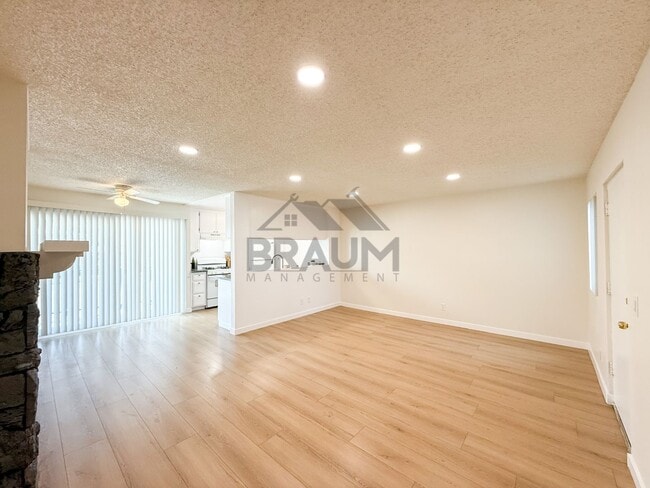 Photo - 13347 Victory Blvd Unit 108