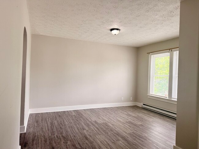Photo - 640 Beaumont Ave Unit A