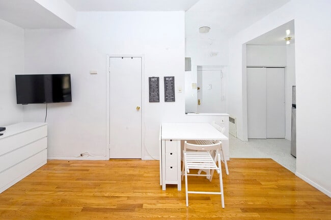 335 E 94th St Unit SI ID1032068P