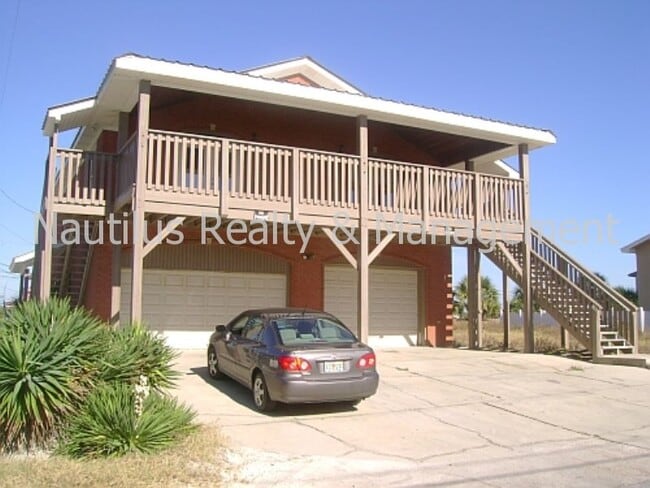 Building Photo - 5104 Gulf Dr Rental