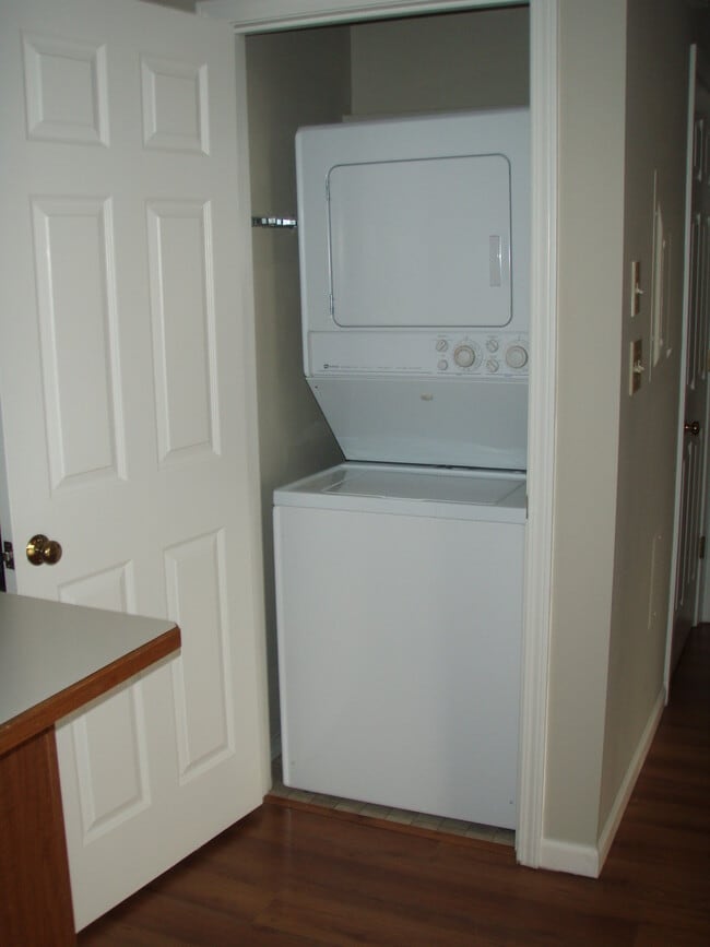 Washer & Dryer - 1374 S College Mall Rd Unit Gentry Quarters