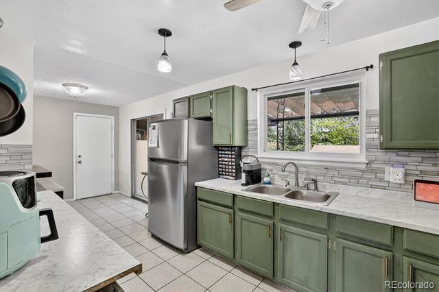 Photo - 9334 Bellaire St