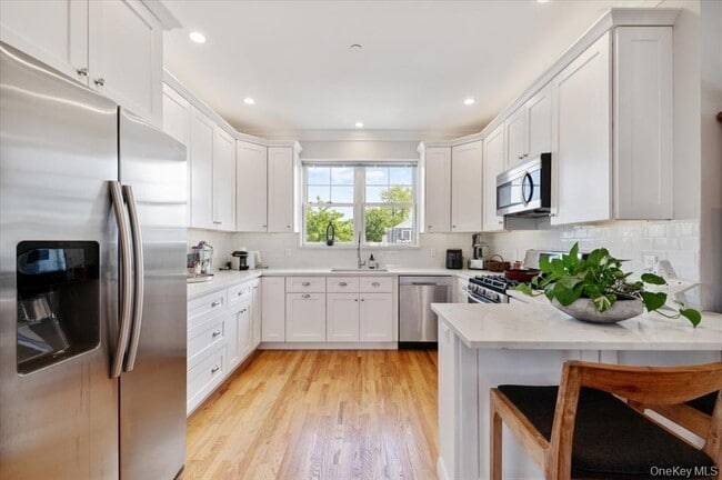 Photo - 545 E Fulton St