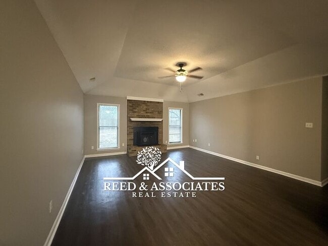 Photo - Charming Home Located in Quiet Cove!