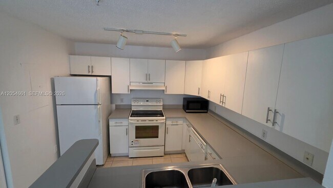 Photo - 4500 NW 107th Ave Unit 201-9