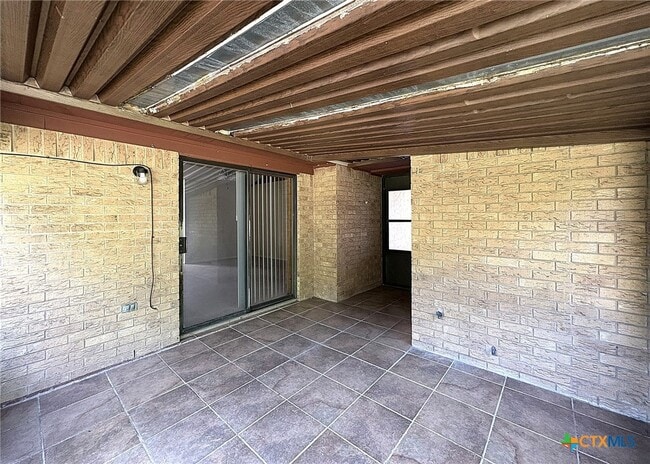 Building Photo - 2309 Whitney Dr