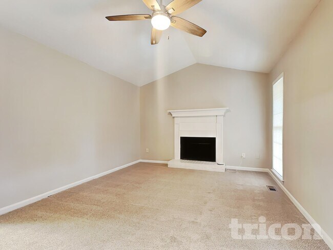 Photo - 48 Sumer Ln S