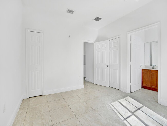 Photo - 18130 NW 59th Ave