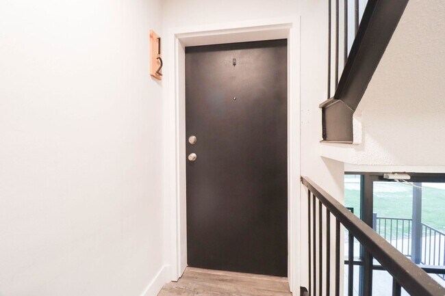 Photo - 1823 Griswold Dr Unidad R12