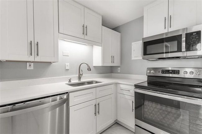 Building Photo - 3060 Pharr Court North NW Unit 612 Rental