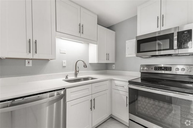 Building Photo - 3060 Pharr Court North NW Unit 612 Rental