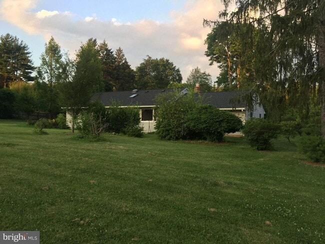 Photo - 1707 Merrifields Dr