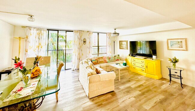 Photo - 1800 Collins Ave Unit 4J