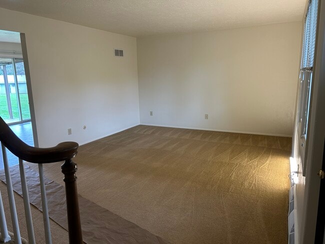 Photo - 108 Oak Rd