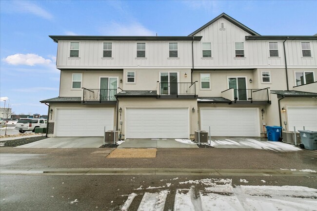 Photo - 1611 N Mumbarto Ln Townhome